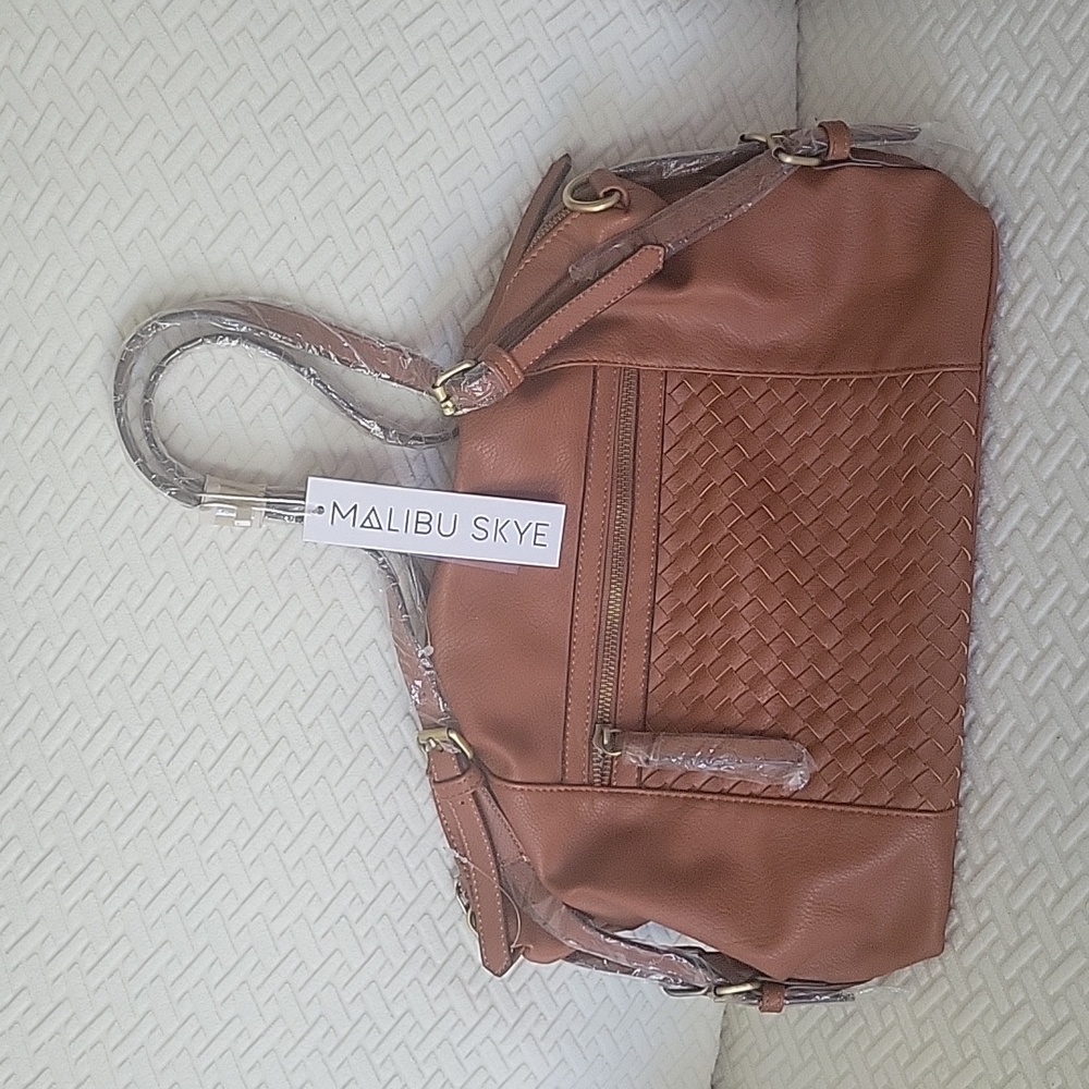 Malibu Skye - Alberta woven front pocket satchel